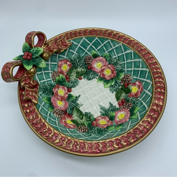 Fitz and Floyd Christmas Candy Bowl 1996 Wreath Mistletoe Floral Hand Painted - Picture 3 of 8